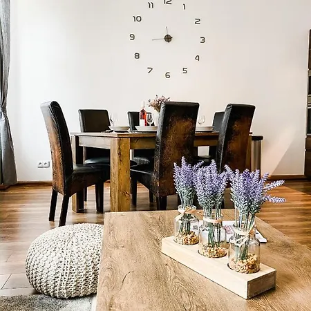 Levendula Apartament *